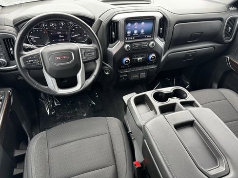 Used 2020 GMC Sierra 1500 Elevation w/ Elevation Value Package image 8
