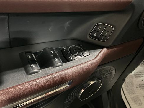 Used 2022 Ford Expedition Max Limited image 27