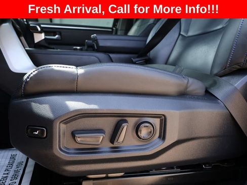 Used 2025 Toyota Tundra Platinum AWD/4WD image 15