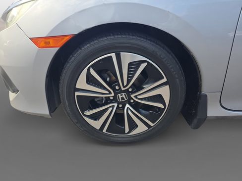 Used 2017 Honda Civic EX-L image 9