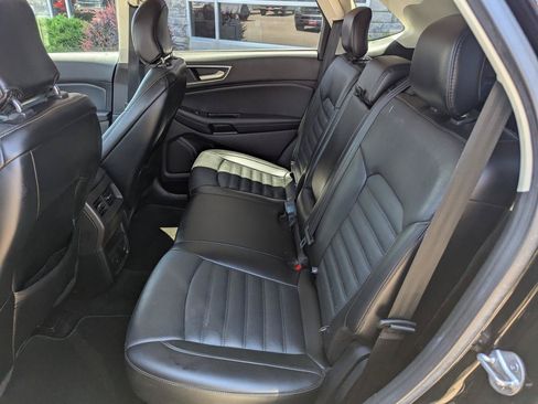Used 2017 Ford Edge SEL w/ Equipment Group 201A AWD/4WD image 97