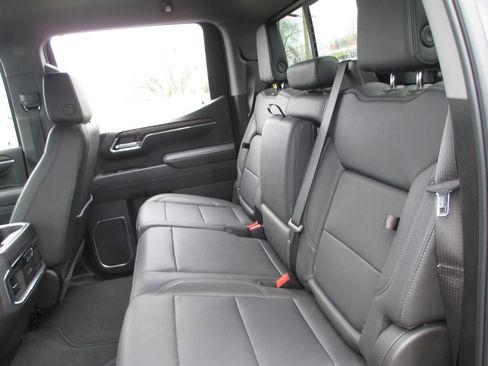 Used 2025 GMC Sierra 1500 SLT w/ SLT Premium Plus Package image 22