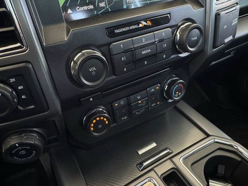 Used 2018 Ford F150 XLT AWD/4WD image 28