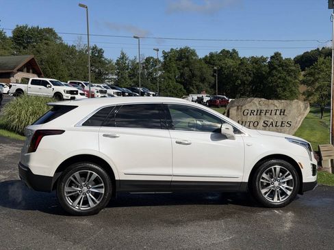 Used 2025 Cadillac XT5 Premium Luxury w/ Technology Package AWD/4WD image 10