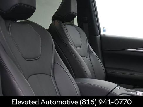 Certified 2026 INFINITI QX60 Luxe w/ Cargo Package AWD/4WD image 8