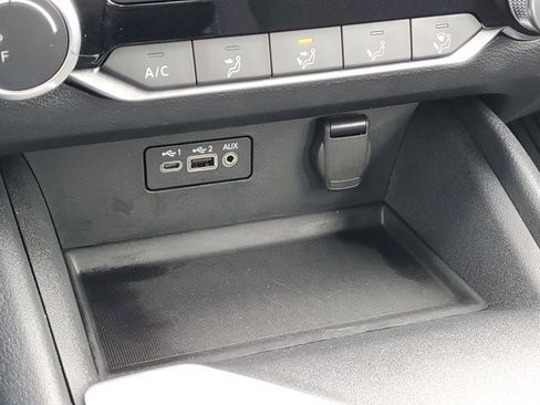 Certified 2022 Nissan Altima 2.5 SV AWD/4WD image 16