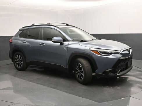 Used 2023 Toyota Corolla Cross AWD Hybrid image 23