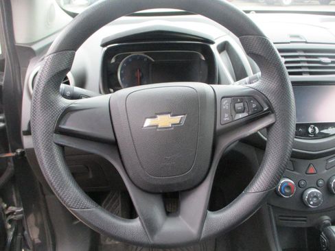 Used 2016 Chevrolet Trax LS image 13