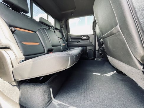 Used 2023 GMC Sierra 1500 AT4 w/ AT4 Premium Package image 28