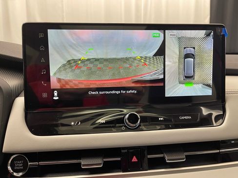 New 2025 Mitsubishi Outlander SE image 15