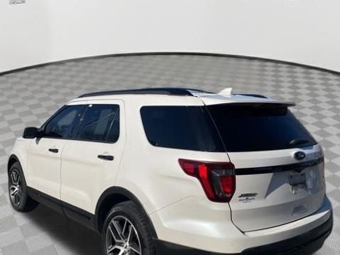 Used 2017 Ford Explorer Sport w/ Equipment Group 401A image 5