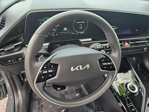 Used 2023 Kia Niro Wind FWD image 28