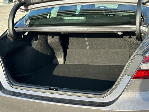 Used 2023 Toyota Camry XLE w/ Cold Weather Package FWD image 6
