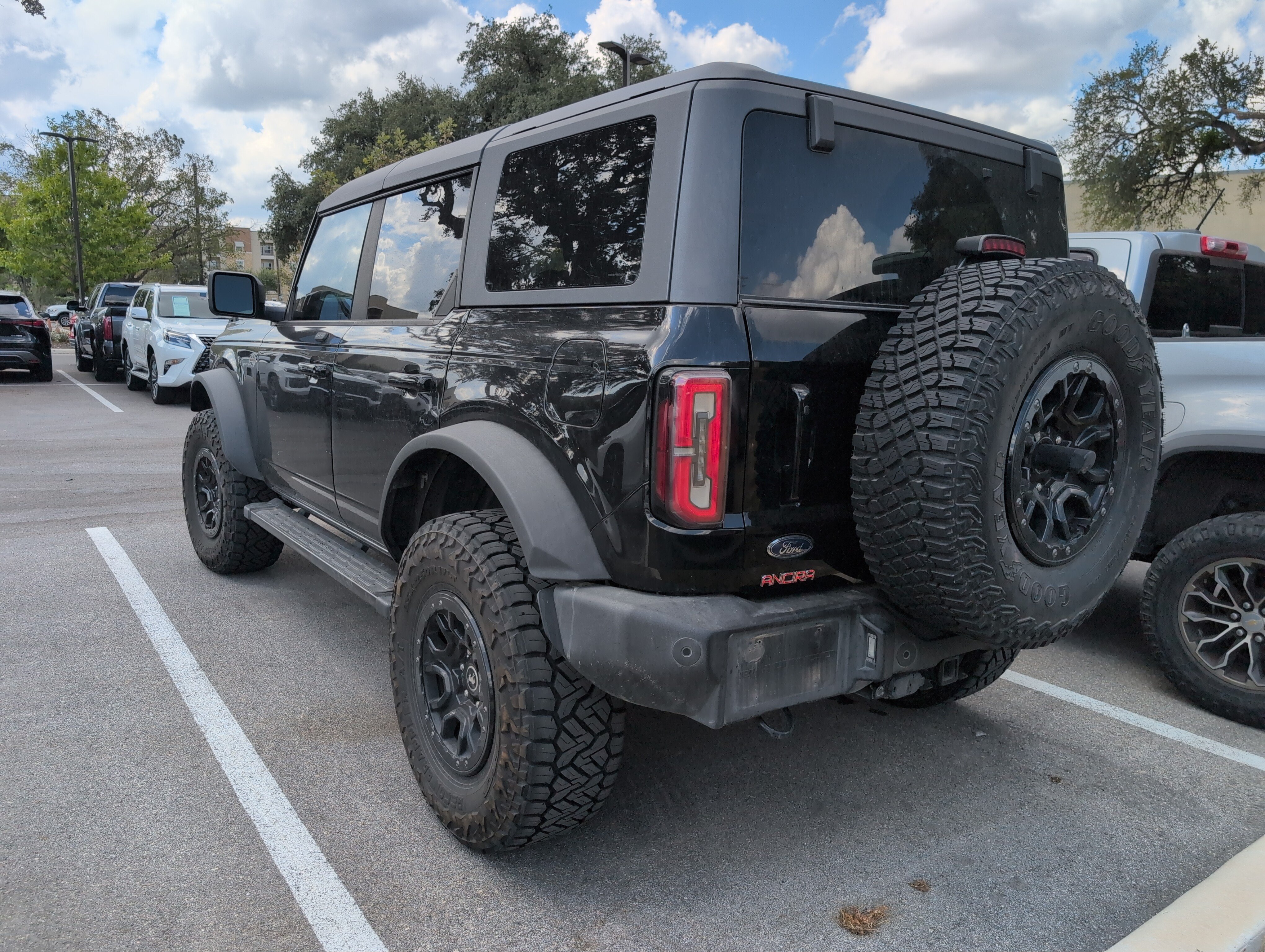 Used 2021 Ford Bronco Wildtrak AWD/4WD image 4