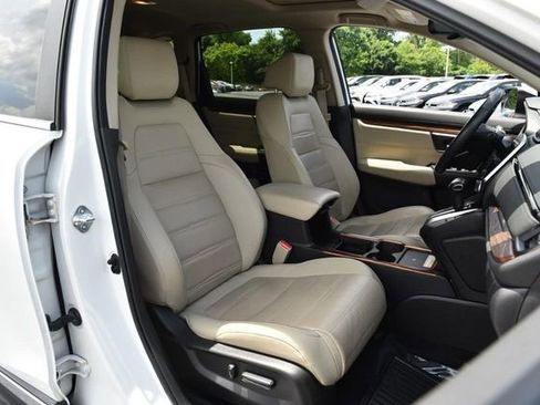 Used 2021 Honda CR-V Touring image 22