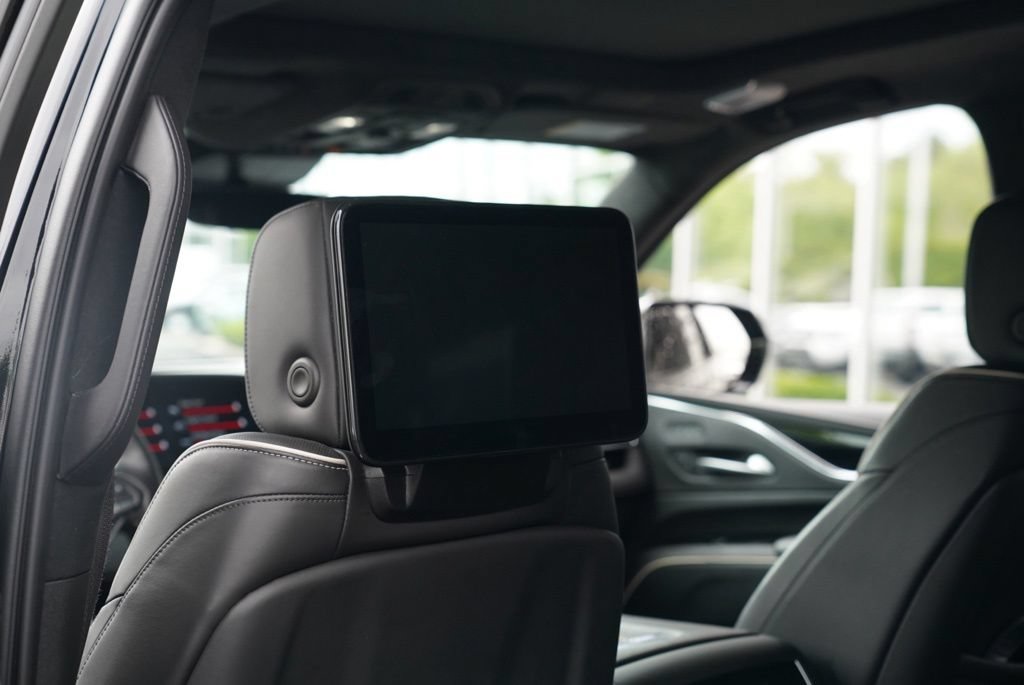 Used 2023 Cadillac Escalade V w/ LPO, ONYX Package AWD/4WD image 37