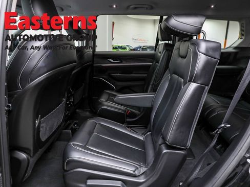 Used 2021 Jeep Grand Cherokee L Limited w/ MOPAR Finishing Package image 24