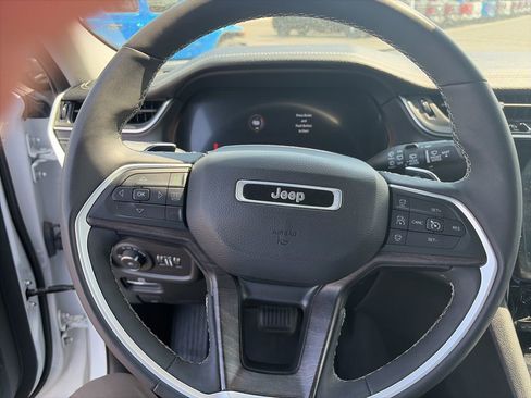 Certified 2023 Jeep Grand Cherokee L Limited image 26