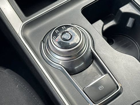 Certified 2021 Ford Edge SE FWD image 22