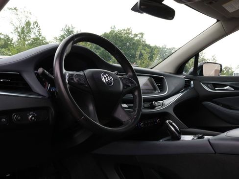 Used 2019 Buick Enclave Essence AWD/4WD image 23