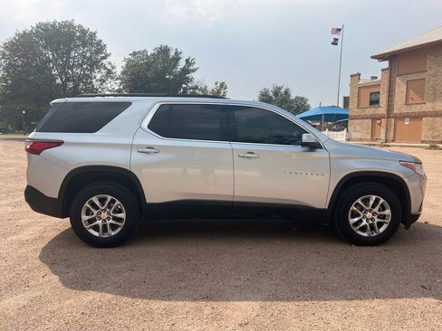 Used 2020 Chevrolet Traverse LT AWD/4WD image 8