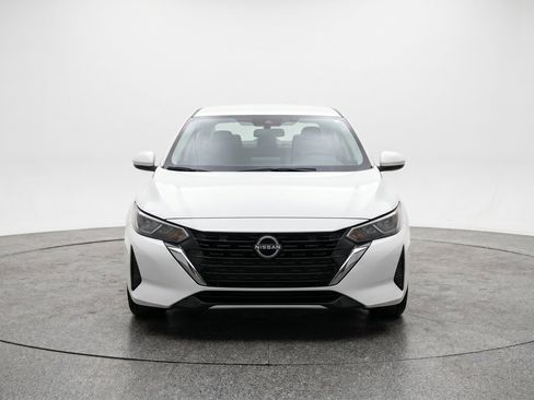 Used 2025 Nissan Sentra S FWD image 2
