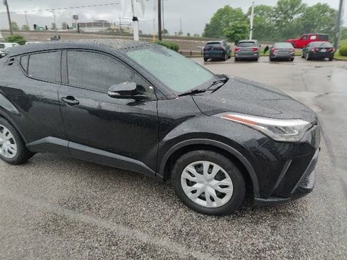Used 2021 Toyota C-HR LE FWD image 22