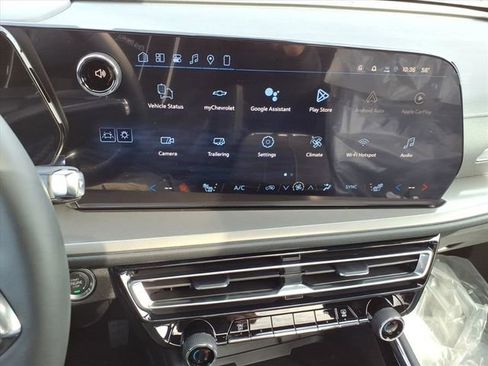 New 2026 Chevrolet Traverse LT w/ Sun and Wheel Package image 14