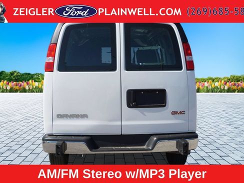 Used 2024 GMC Savana 2500 w/ Driver Convenience Package RWD image 4