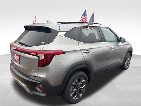 Certified 2024 Kia Seltos S image 11