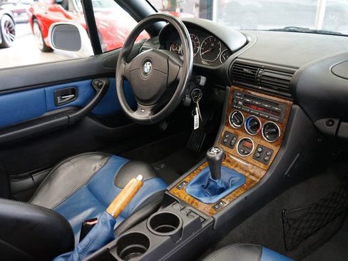 Used 2001 BMW Z3 3.0i RWD image 11