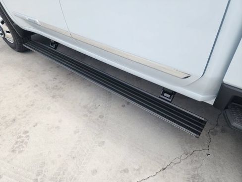 New 2026 Chevrolet Silverado 3500 High Country w/ High Country Premium Package AWD/4WD image 15