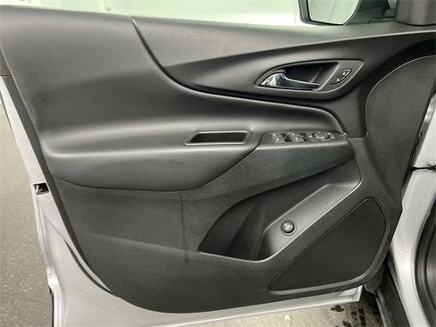 Used 2022 Chevrolet Equinox LT image 21