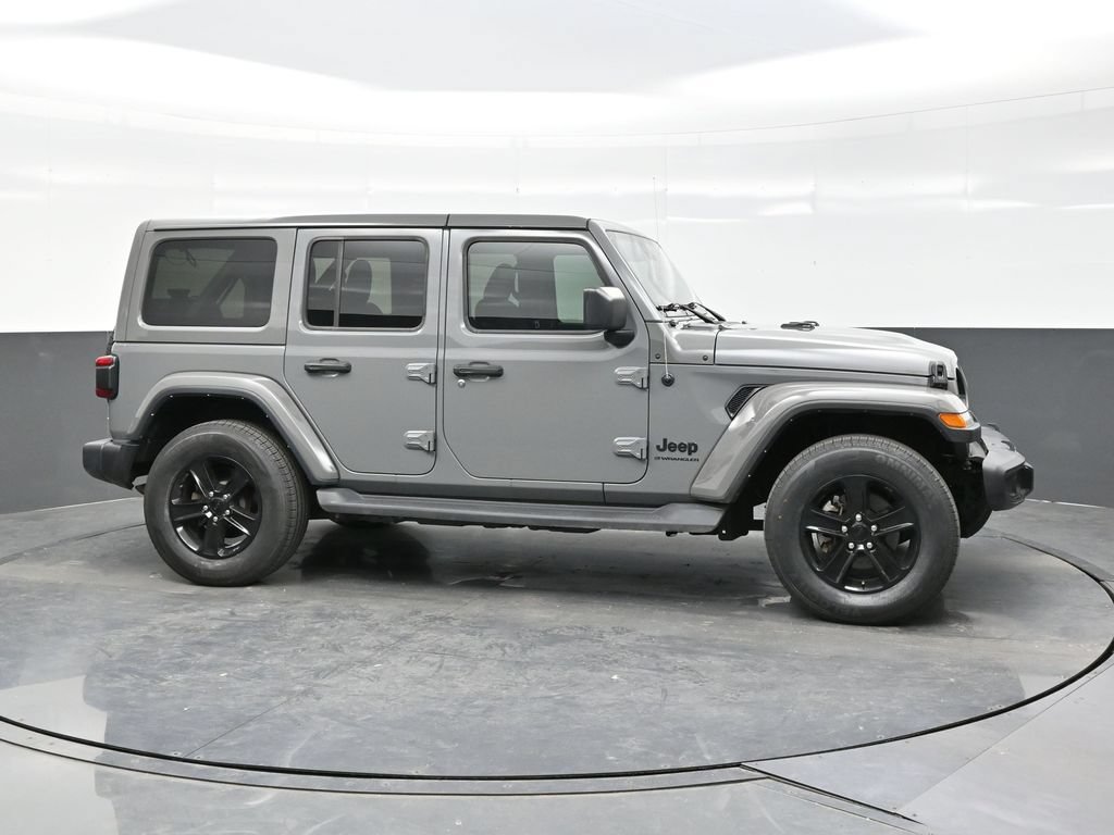 Used 2023 Jeep Wrangler Unlimited Sahara AWD/4WD image 8
