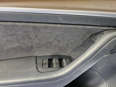 Used 2023 Tesla Model 3 Standard Range RWD image 13