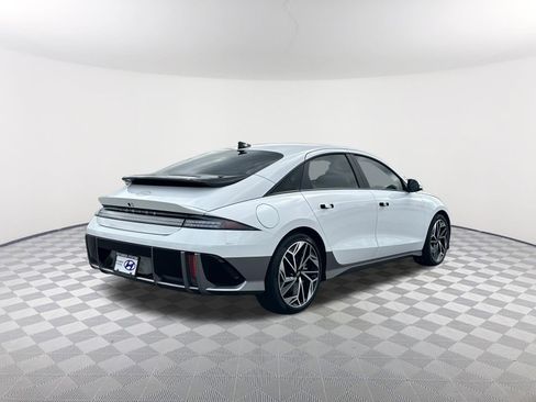 Used 2024 Hyundai Ioniq 6 SEL RWD image 7