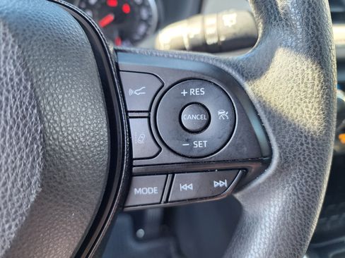 Used 2019 Toyota RAV4 XLE w/ Convenience Package image 29