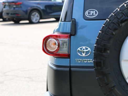 Used 2014 Toyota FJ Cruiser 4WD w/ Trail Teams Ultimate Edition image 5
