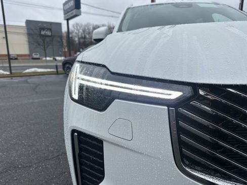 New 2026 Volvo XC90 B5 Plus w/ Protection Package Premier image 10