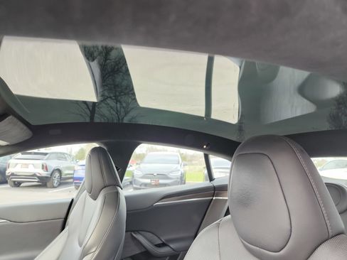 Used 2022 Tesla Model S AWD/4WD image 2