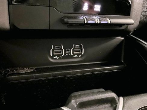 Used 2021 RAM 1500 Big Horn image 31