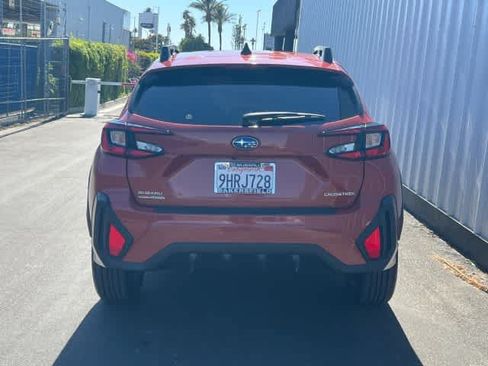 Used 2024 Subaru Crosstrek 2.0i Premium AWD/4WD image 5