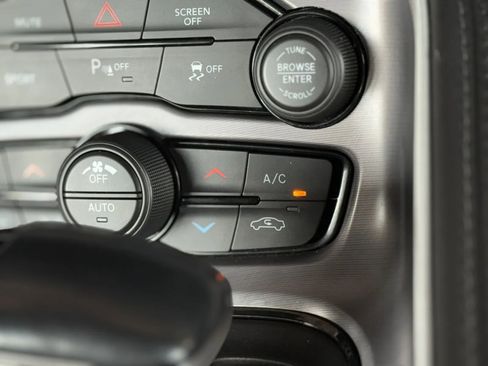 Used 2020 Dodge Challenger R/T image 36