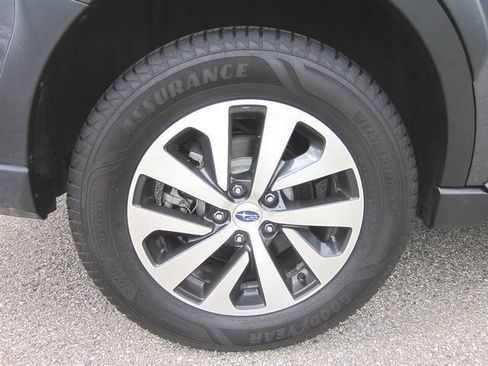 Used 2023 Subaru Outback Premium AWD/4WD image 20