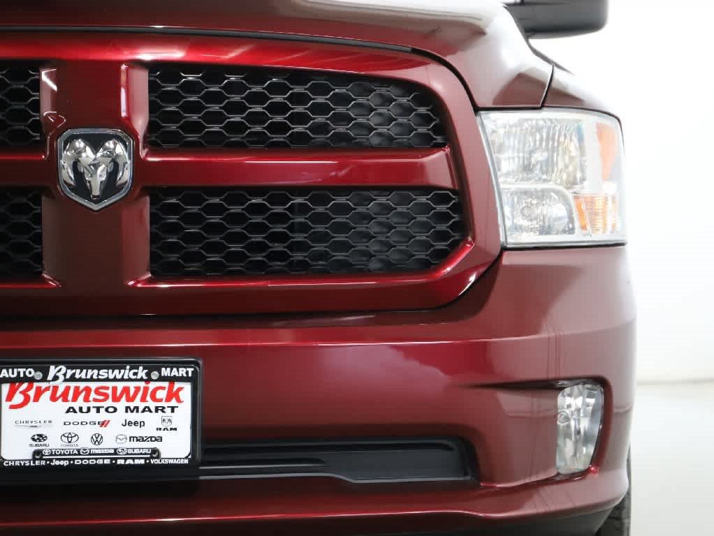 Used 2018 RAM 1500 Express w/ Express Value Package AWD/4WD image 7