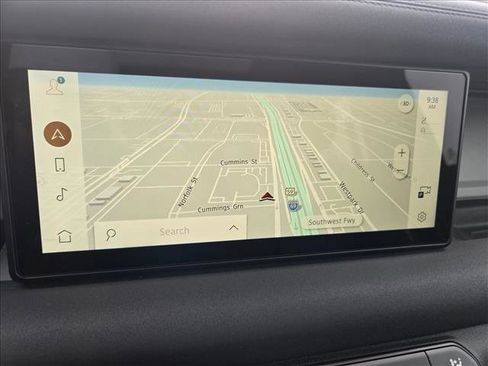 Used 2023 Land Rover Defender 110 X-Dynamic SE image 11