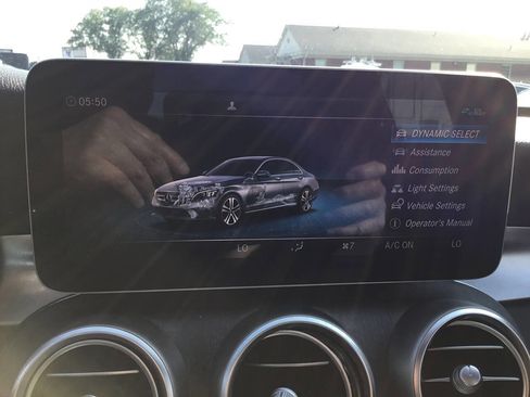 Used 2020 Mercedes-Benz C 300 4MATIC Sedan image 38