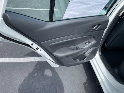 Used 2024 Nissan Altima 2.5 S FWD image 13
