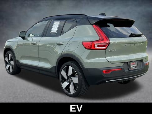 Used 2023 Volvo XC40 Recharge Ultimate AWD/4WD image 3