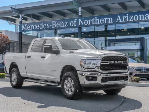 Used 2024 RAM 2500 Big Horn AWD/4WD image 1